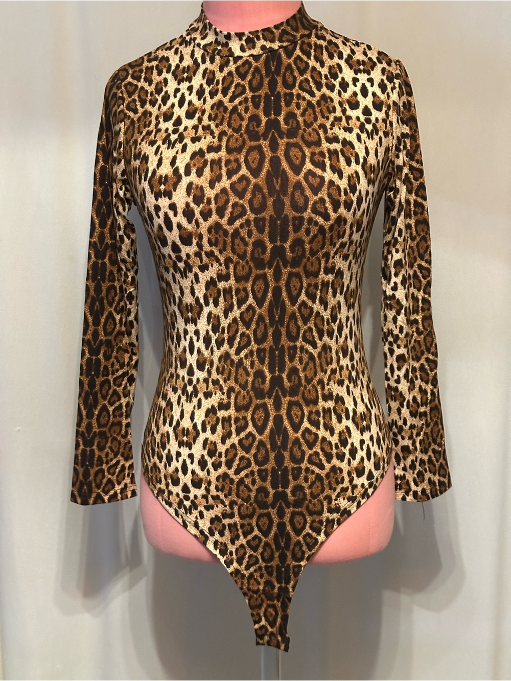 New  Long Sleeve Leopard Print One-Piece Bodysuit